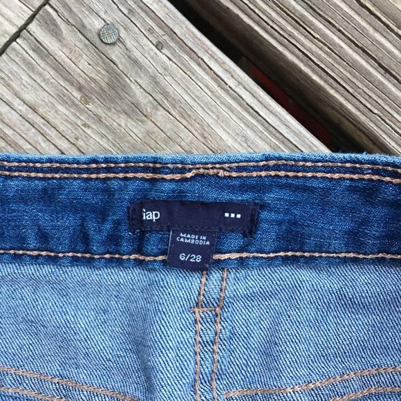Gap Just Above the Knee Denim Skirt S5 - Picture 3 of 8